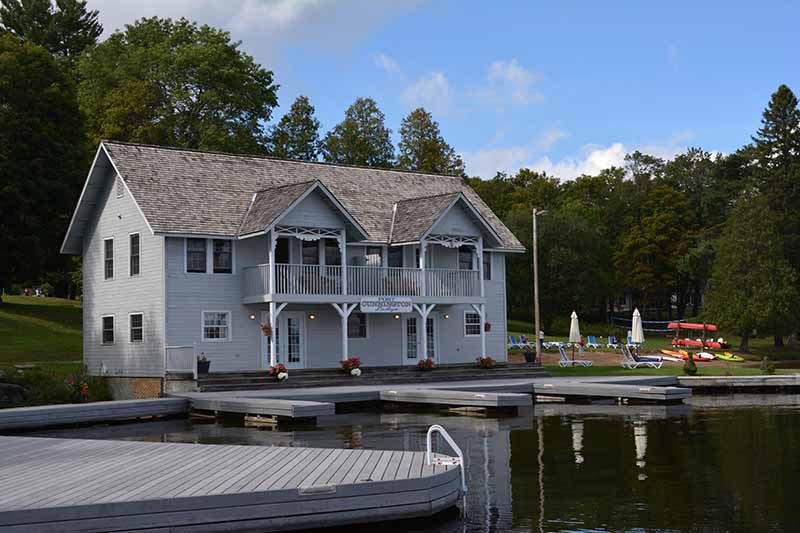 Boathouse - Port Cunnington Lodge & Resort